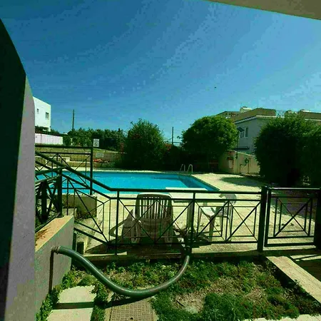 Johny's House * Πόλη